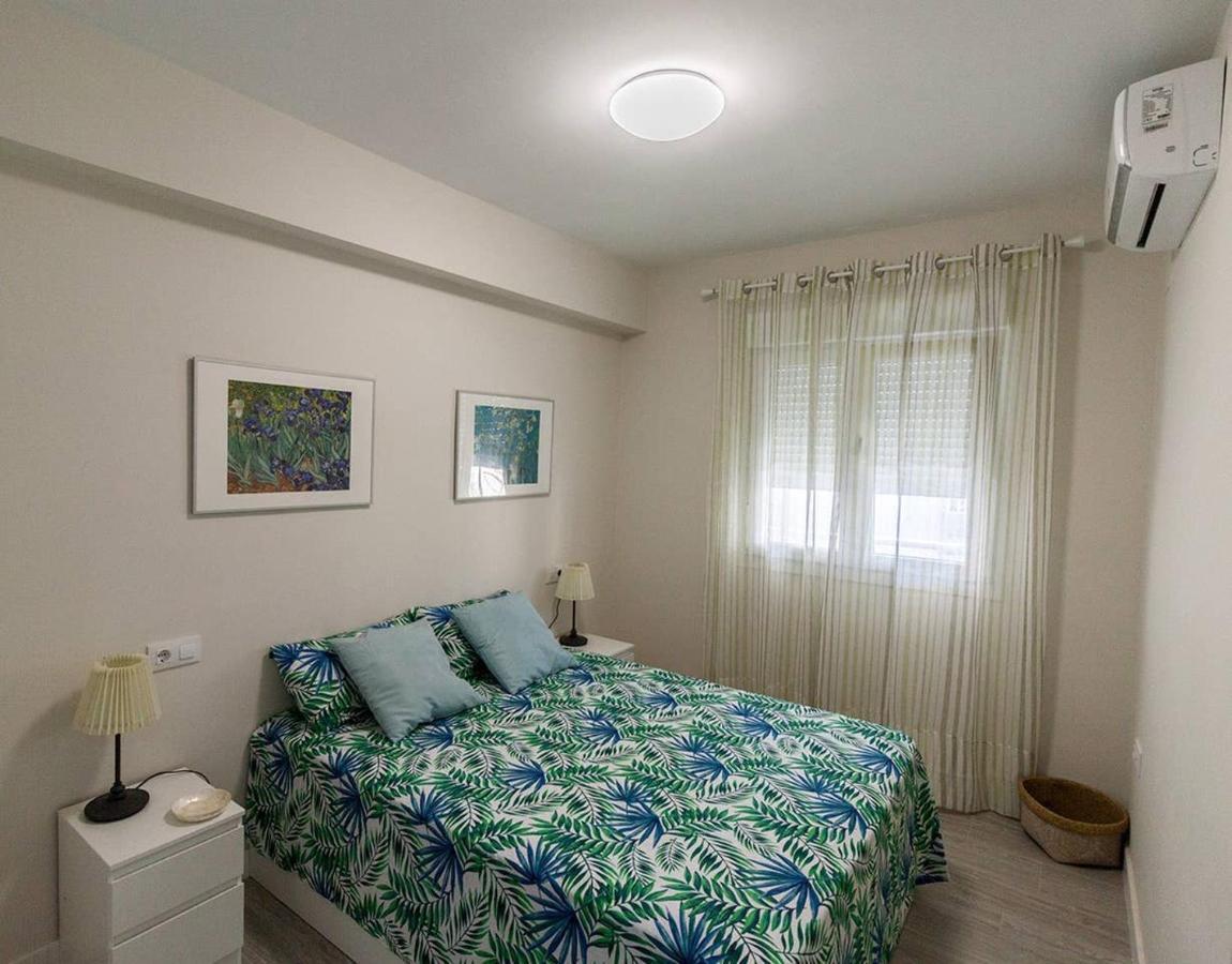 Victoria - Apartamento Playa Cadiz Bagian luar foto