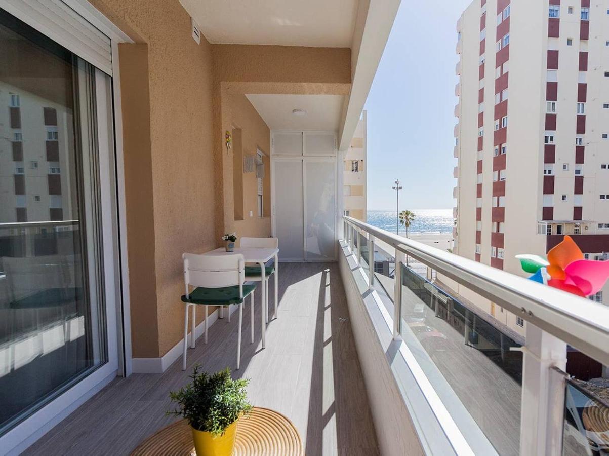 Victoria - Apartamento Playa Cadiz Bagian luar foto